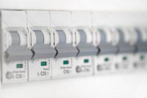 Problem z działaniem systemu zabezpieczenia przeciwprzepięciowego – diagnoza