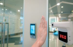 Dlaczego system kontroli dostępu traci połączenie z czytnikami?