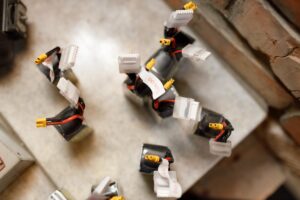 Dlaczego system kontroli wycieku oleju transformatorowego nie wykrywa nieszczelności?