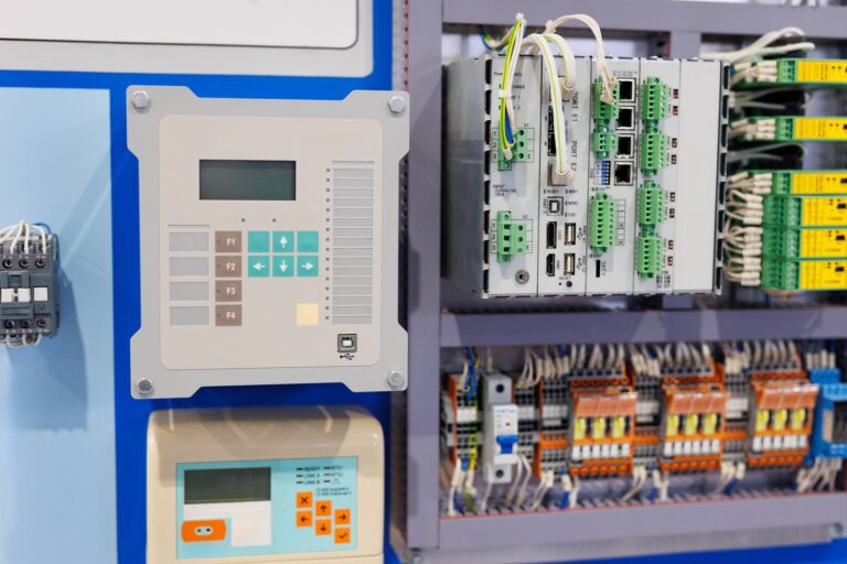 Jak dobrać odpowiednią moc przyłącza elektrycznego