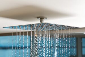 Jak prawidłowo zamontować brodzik prysznicowy – praktyczny przewodnik