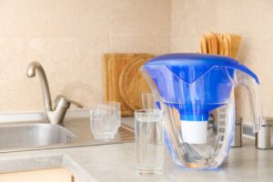 Jak wybrać najlepsze filtry do wody i wyposażenie kuchni