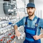 Praktyczne porady dla instalacji elektrycznych i hydraulicznych w budownictwie