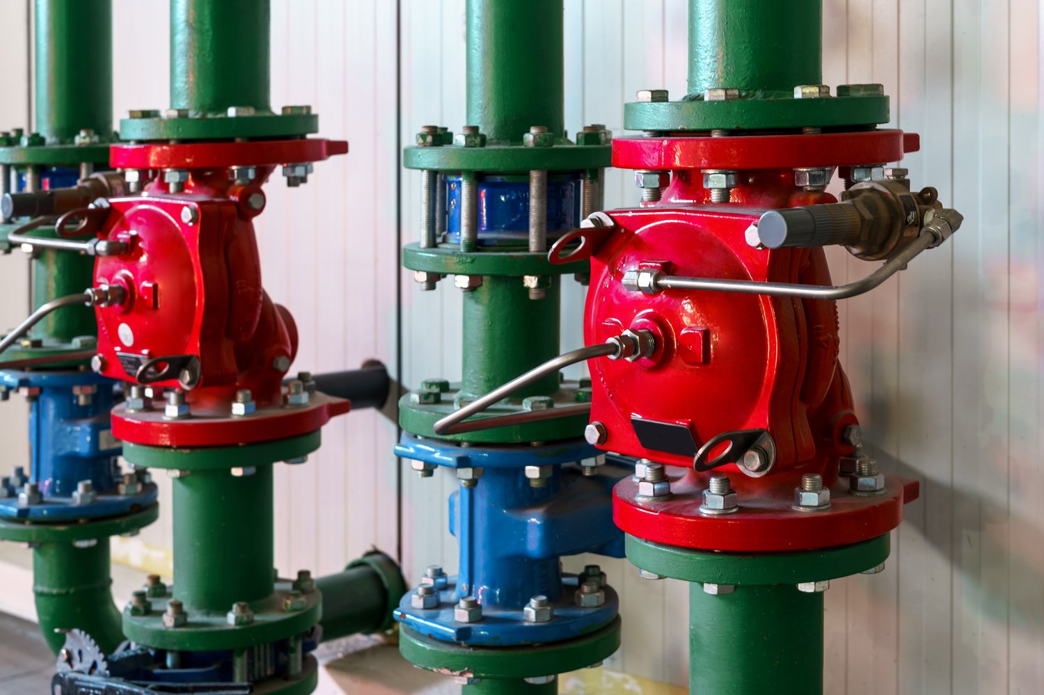 Praktyczny przewodnik po zaworach instalacyjnych dla hydraulików