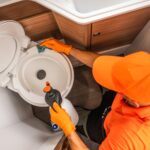 Co powoduje powolne napełnianie się spłuczki wc