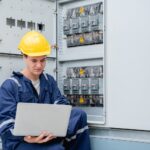 Co zrobić gdy prąd skacze w całym domu? Diagnostyka przyczyn