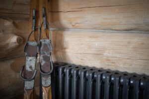 Dlaczego grzejnik grzeje tylko w dolnej części? Diagnostyka usterek