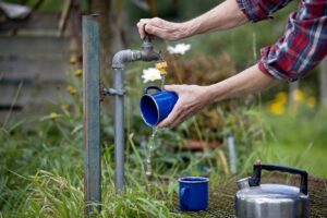Jak wymienić uszkodzoną uszczelkę w kranie ogrodowym krok po kroku