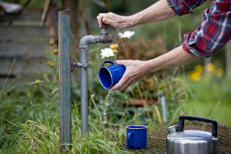 Jak wymienić uszkodzoną uszczelkę w kranie ogrodowym krok po kroku