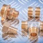 Jak wybrać odpowiednie łączniki mosiężne do instalacji miedzianych